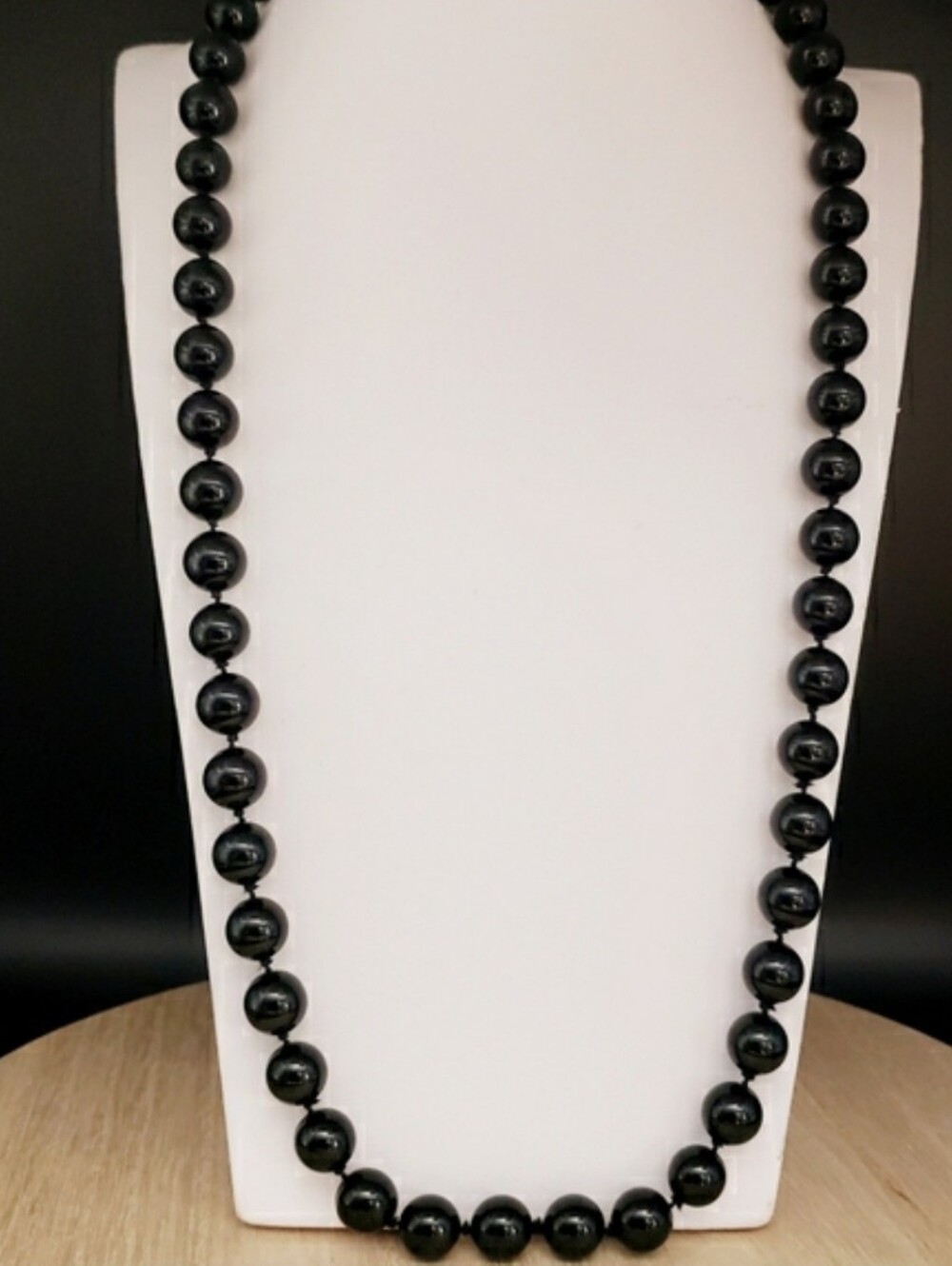 Black Glass/Onyx Round Beaded Necklace - Picture 6 of 6